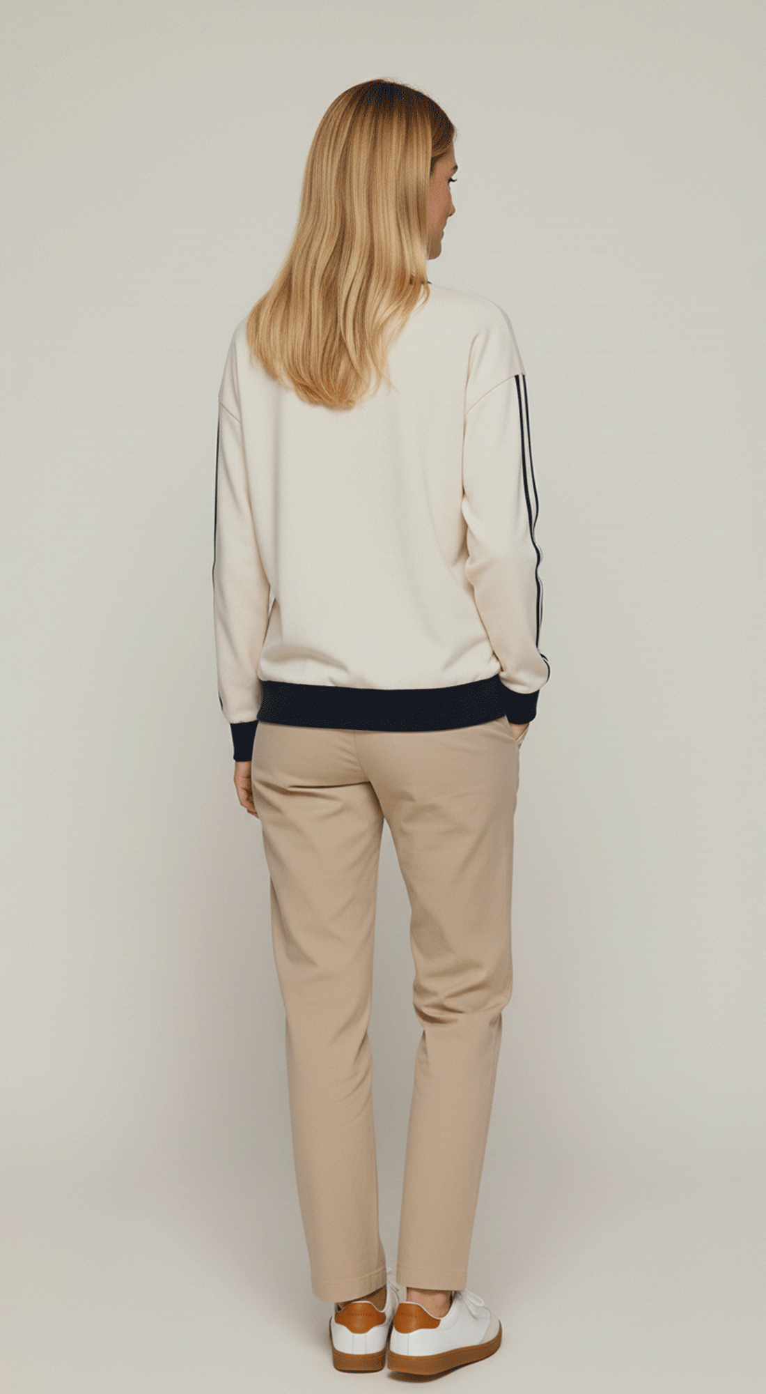 Line Detail Long Slv Embroidery Tee